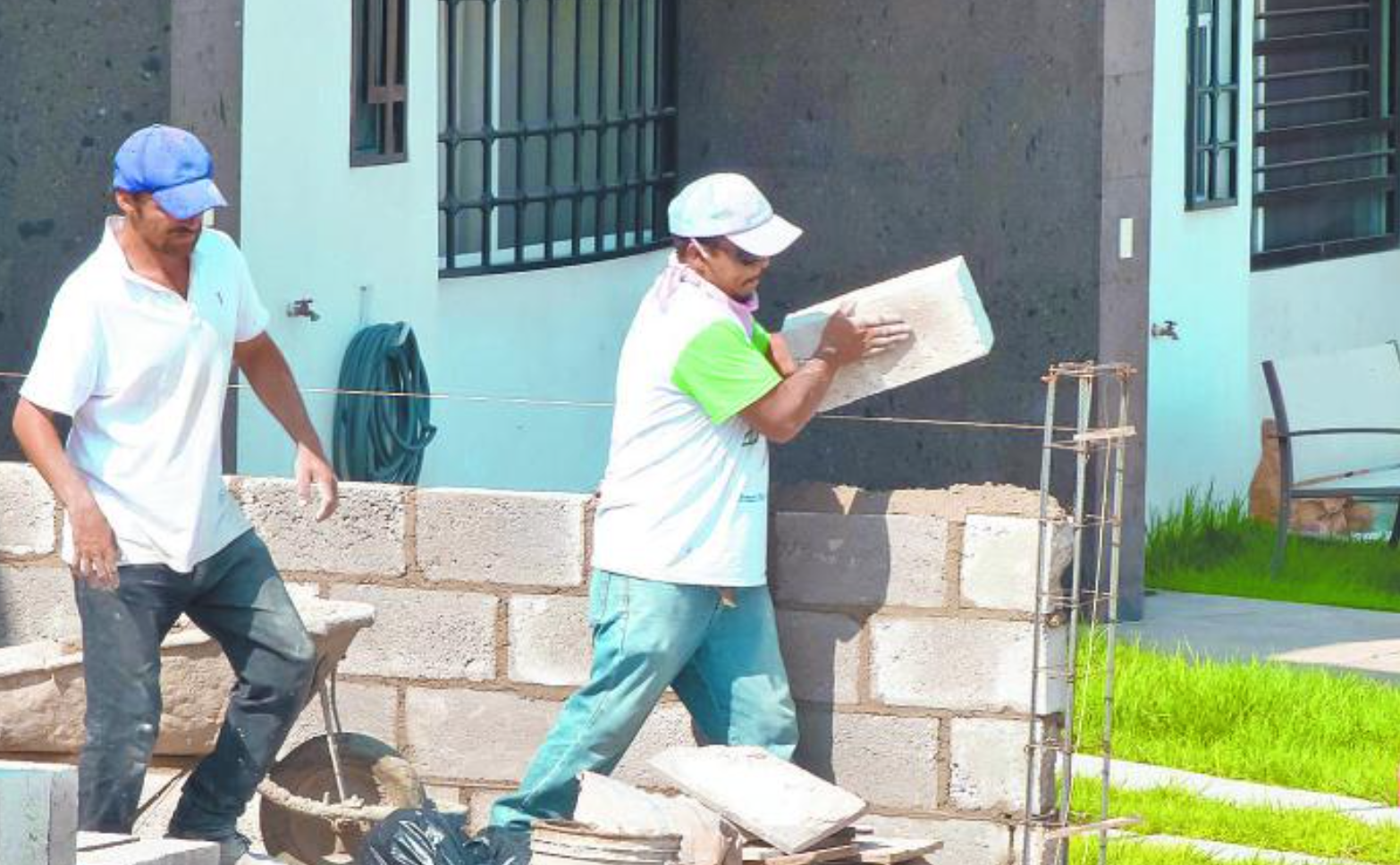 Infonavit creará una empresa constructora de vivienda